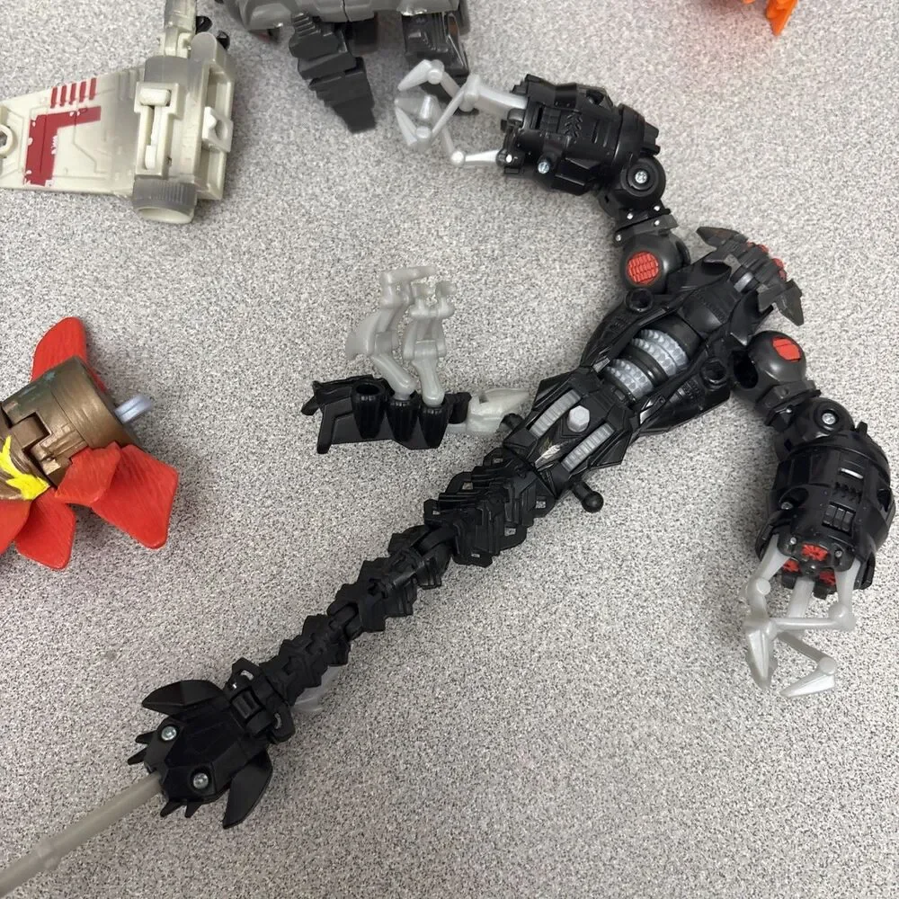 Transformers Lot of Incomplete Figures For Parts Pieces - As Is lot